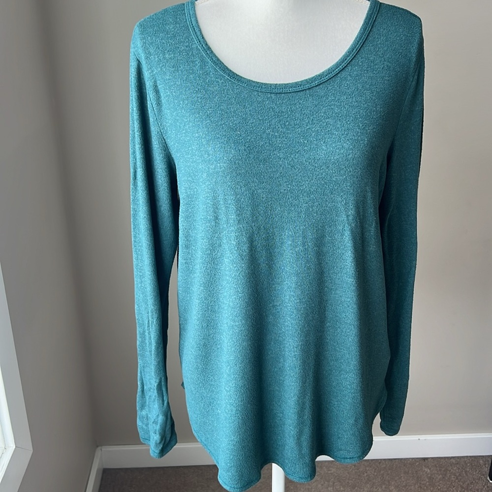 Old Navy Long Sleeve Top - Picture 3 of 12
